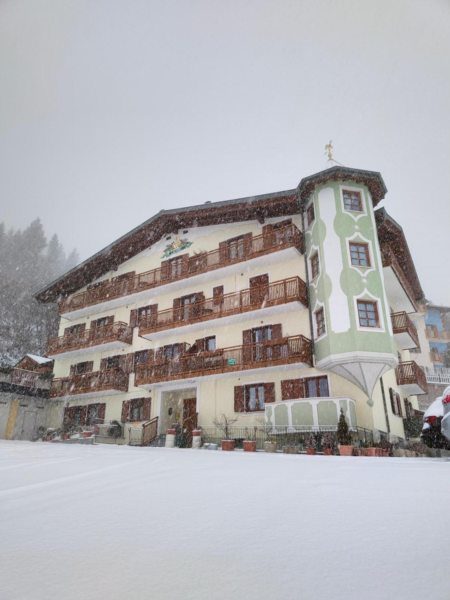 Appartamenti La Val อันดาโล ภายนอก รูปภาพ